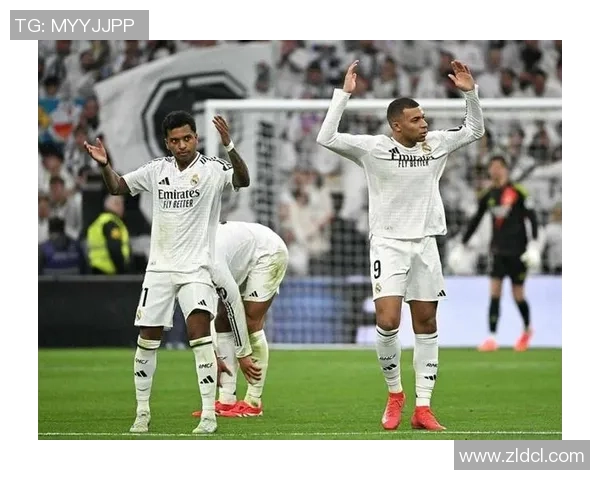 西甲赛场曼联大胜国米四球横扫引发全场热议历史冷门再现