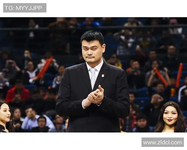 姚明泪水背后的故事与坚持展现的伟大篮球精神与人性光辉
