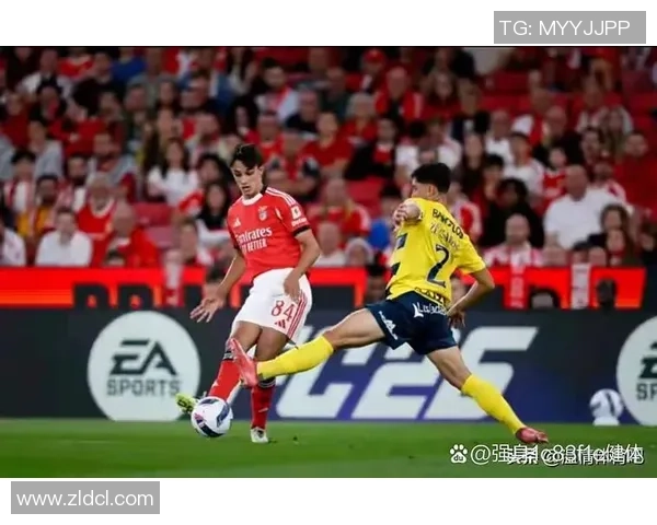 英超激战本菲卡大胜那不勒斯6比2赛场瞬间引发热烈讨论与焦点分析 英超激战本菲卡大胜那不勒斯6比2赛场瞬间引发热烈讨论与焦点分析