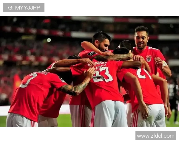 英超精彩对决波尔图大胜本菲卡帽子戏法引爆全场热情 英超精彩对决波尔图大胜本菲卡帽子戏法引爆全场热情